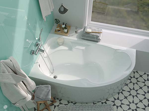 Как правильно чистить и мыть акриловые ванны?
