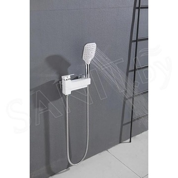 Смеситель для ванны Vieir V393531F