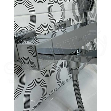 Смеситель для ванны Vieir V393533 термостатический