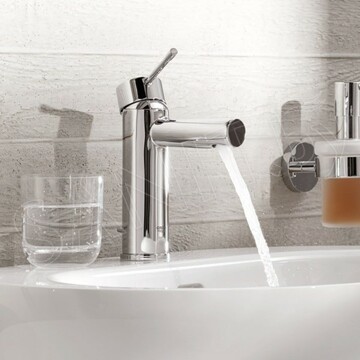 Смеситель для умывальника Grohe Essence 32898001