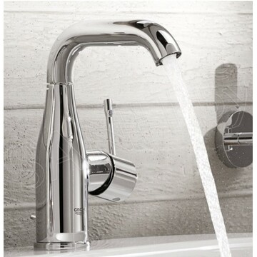 Смеситель для умывальника Grohe Essence 23480001