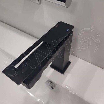 Смеситель для умывальника Boheme Q 141-BB Black