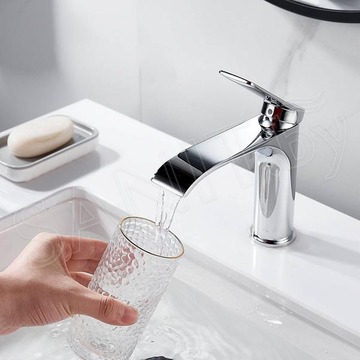 Смеситель для умывальника Shevanik S4101