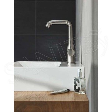 Смеситель для умывальника Grohe Essence 32628DC1