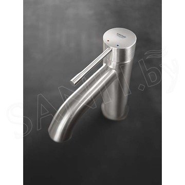 Смеситель для умывальника Grohe Essence New 23589DC1